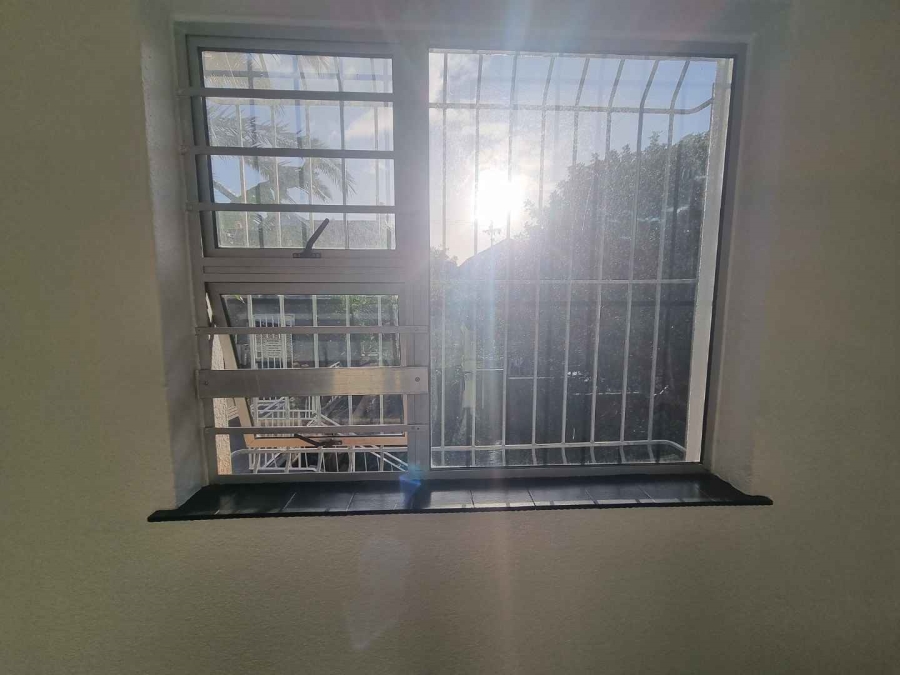 2 Bedroom Property for Sale in Tamboerskloof Western Cape